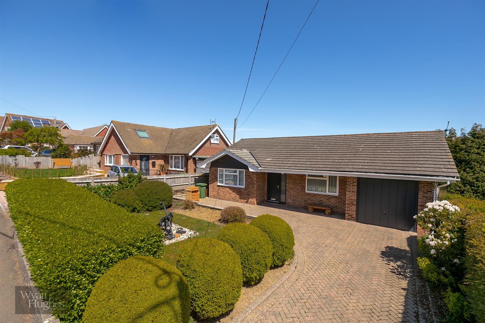 2 bed detached bungalow for sale in Waites Lane, Hastings - Property Image 1