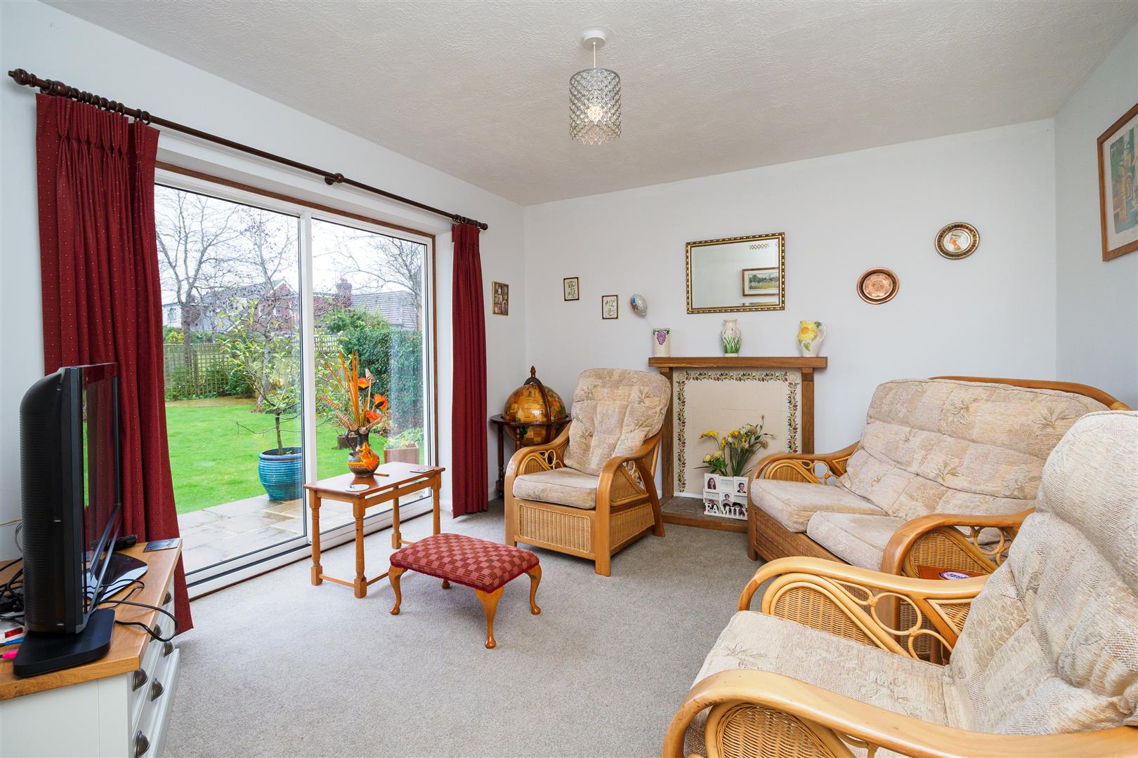 4 bed detached bungalow for sale in Acres Rise, Ticehurst  - Property Image 9