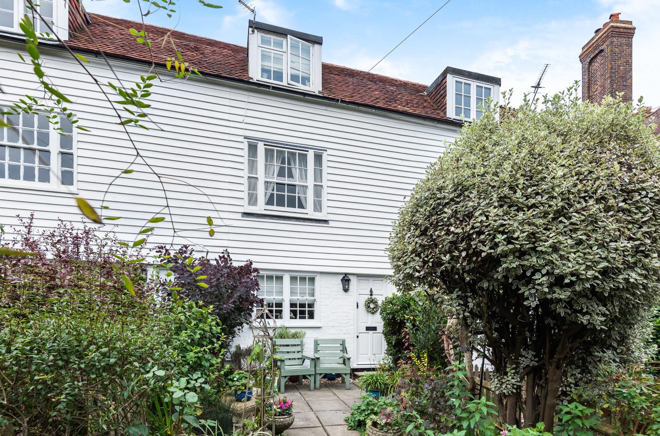 2 bed terraced house for sale in High Street, Ticehurst, TN5 