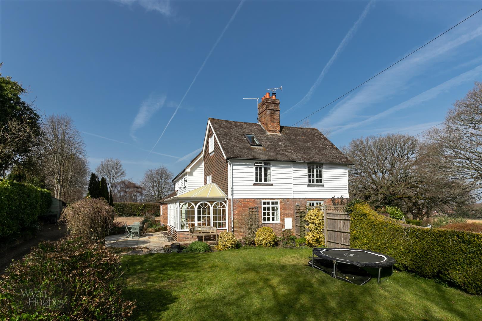 4 bed house for sale in Cross Lane, Ticehurst - Property Image 1
