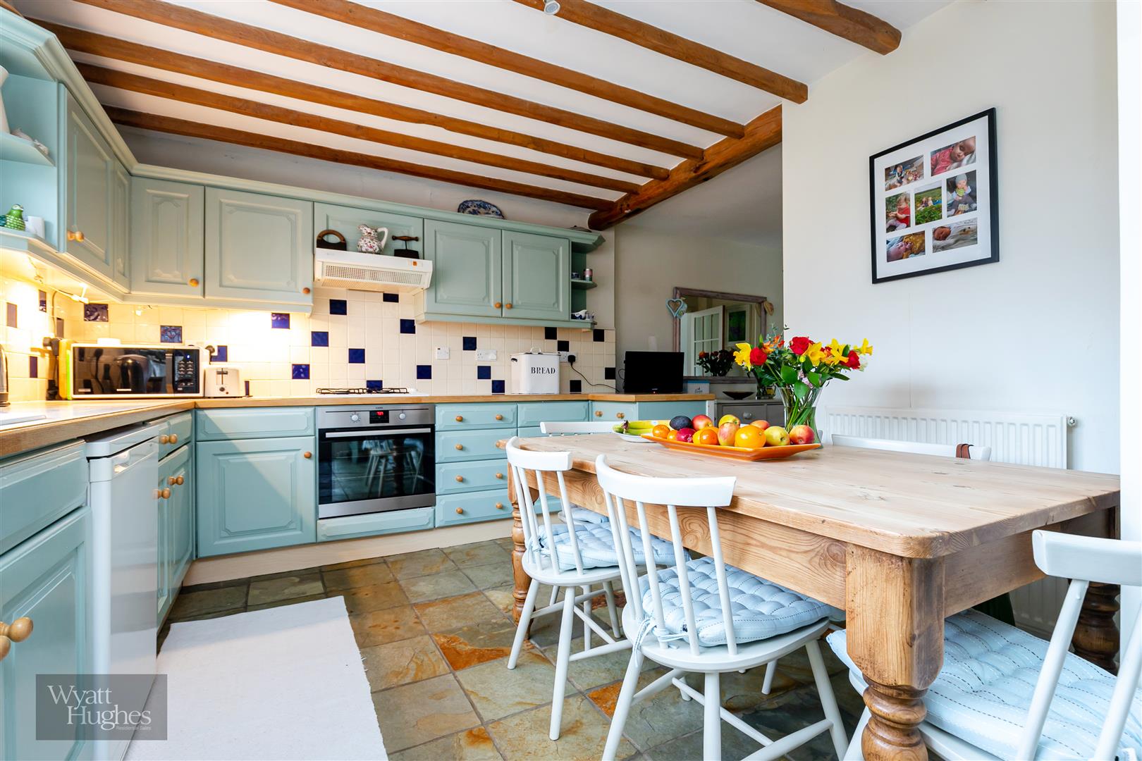 4 bed house for sale in Cross Lane, Ticehurst  - Property Image 8