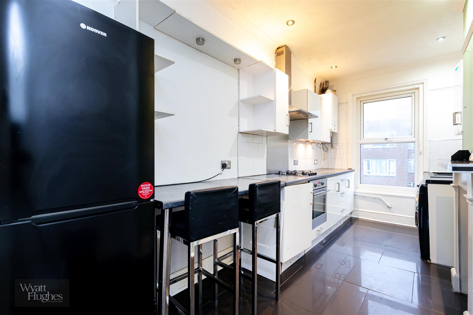 2 bed flat for sale in Stockleigh Road, St. Leonards-On-Sea  - Property Image 9