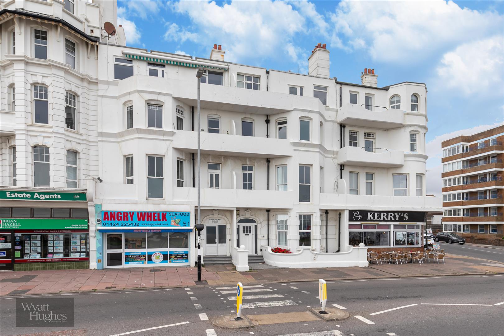 2 bed flat for sale in Marina, Bexhill-On-Sea, TN40