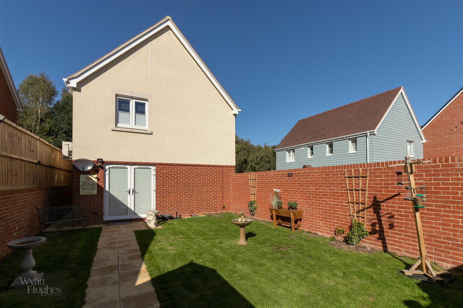 3 bed detached house for sale in Preston Hall Close, Bexhill  - Property Image 14