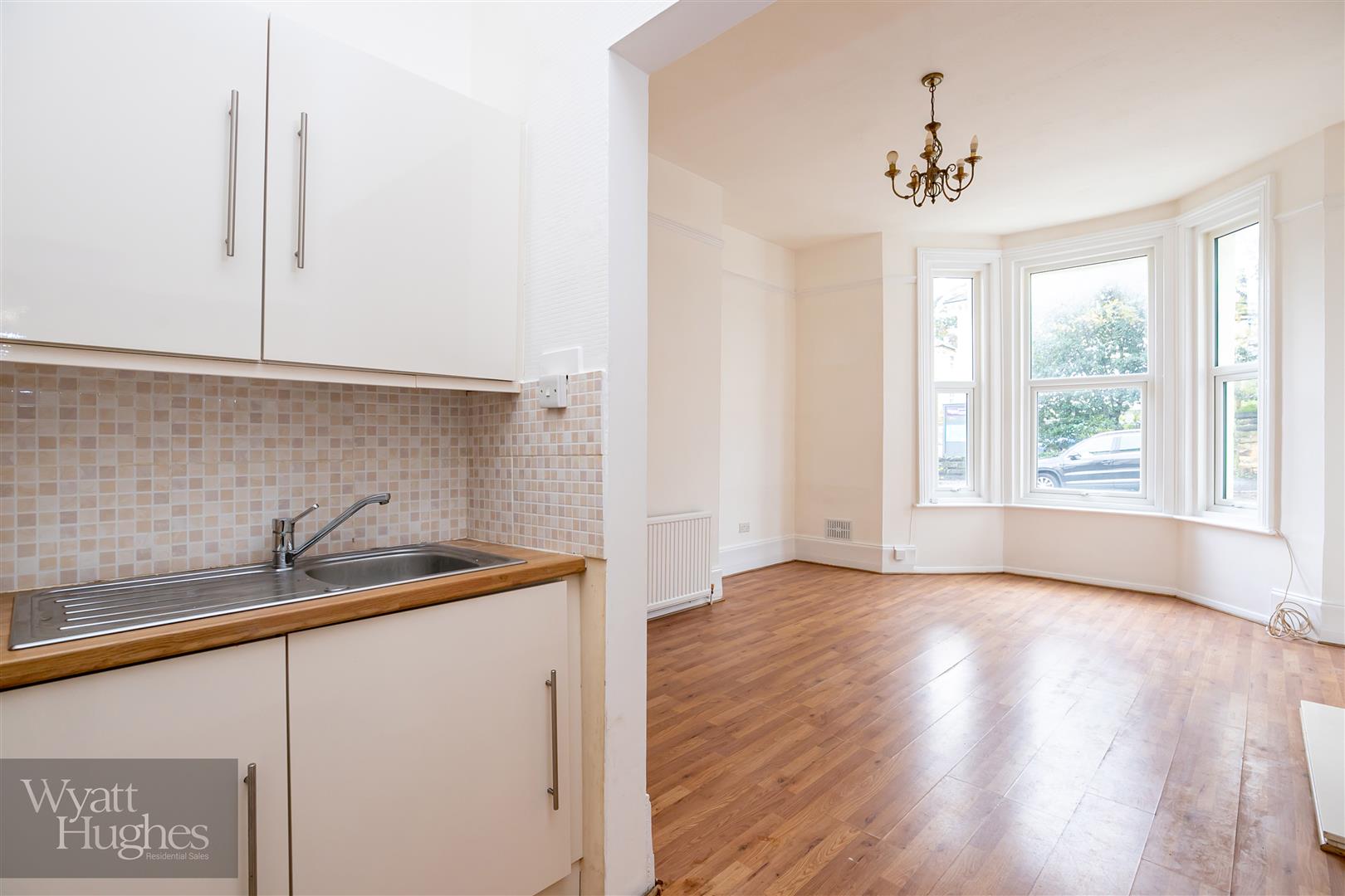 1 bed flat for sale in London Road, St. Leonards-On-Sea  - Property Image 4