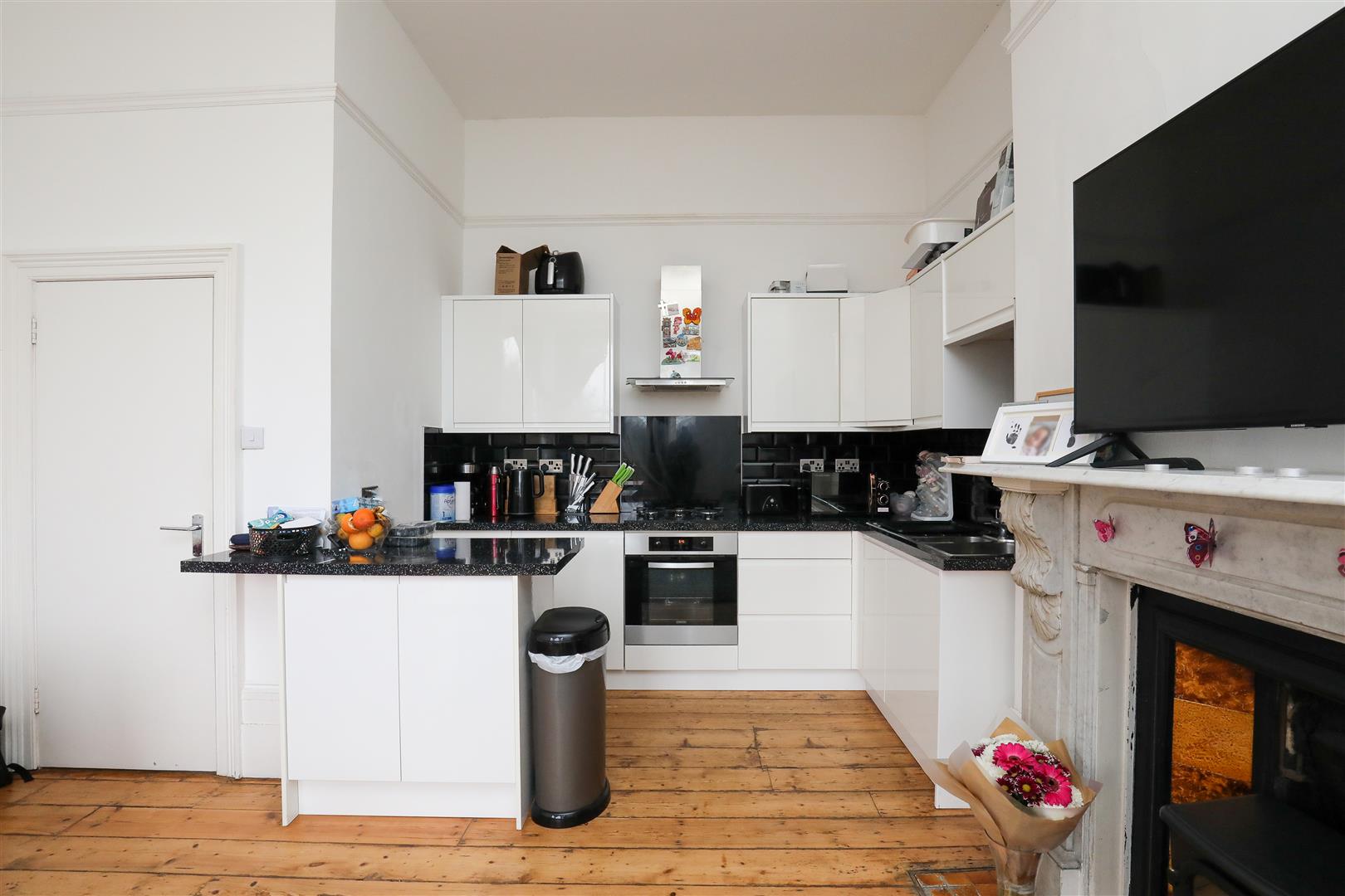3 bed flat for sale in Anglesea Terrace, St. Leonards-On-Sea  - Property Image 16