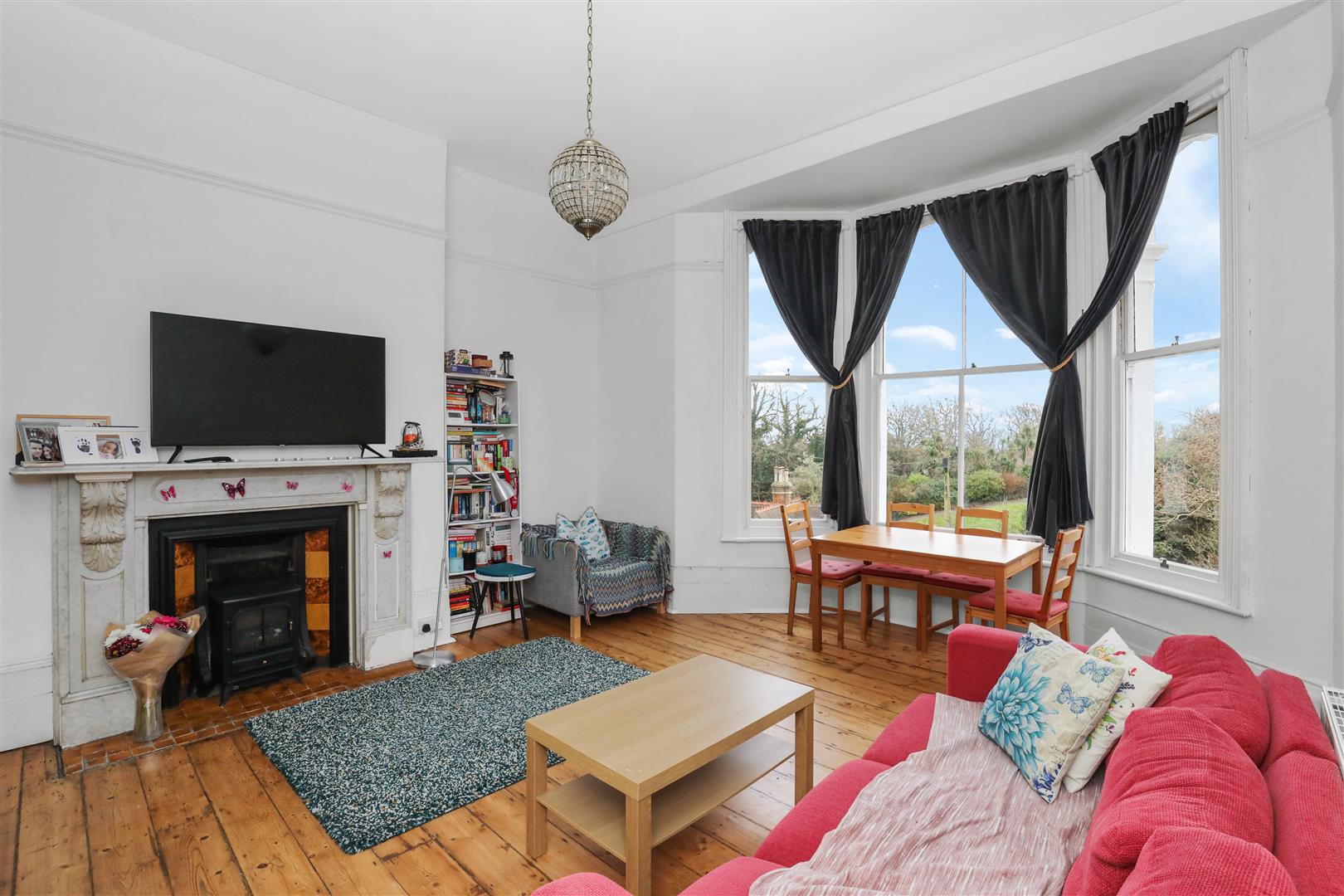 3 bed flat for sale in Anglesea Terrace, St. Leonards-On-Sea  - Property Image 6