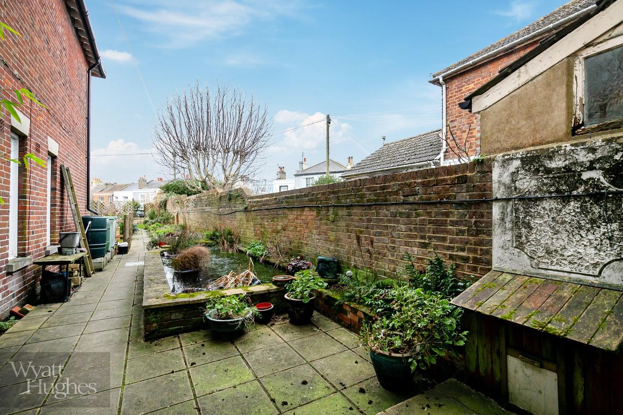 3 bed terraced house for sale in Sedlescombe Road North, St. Leonards-On-Sea  - Property Image 32