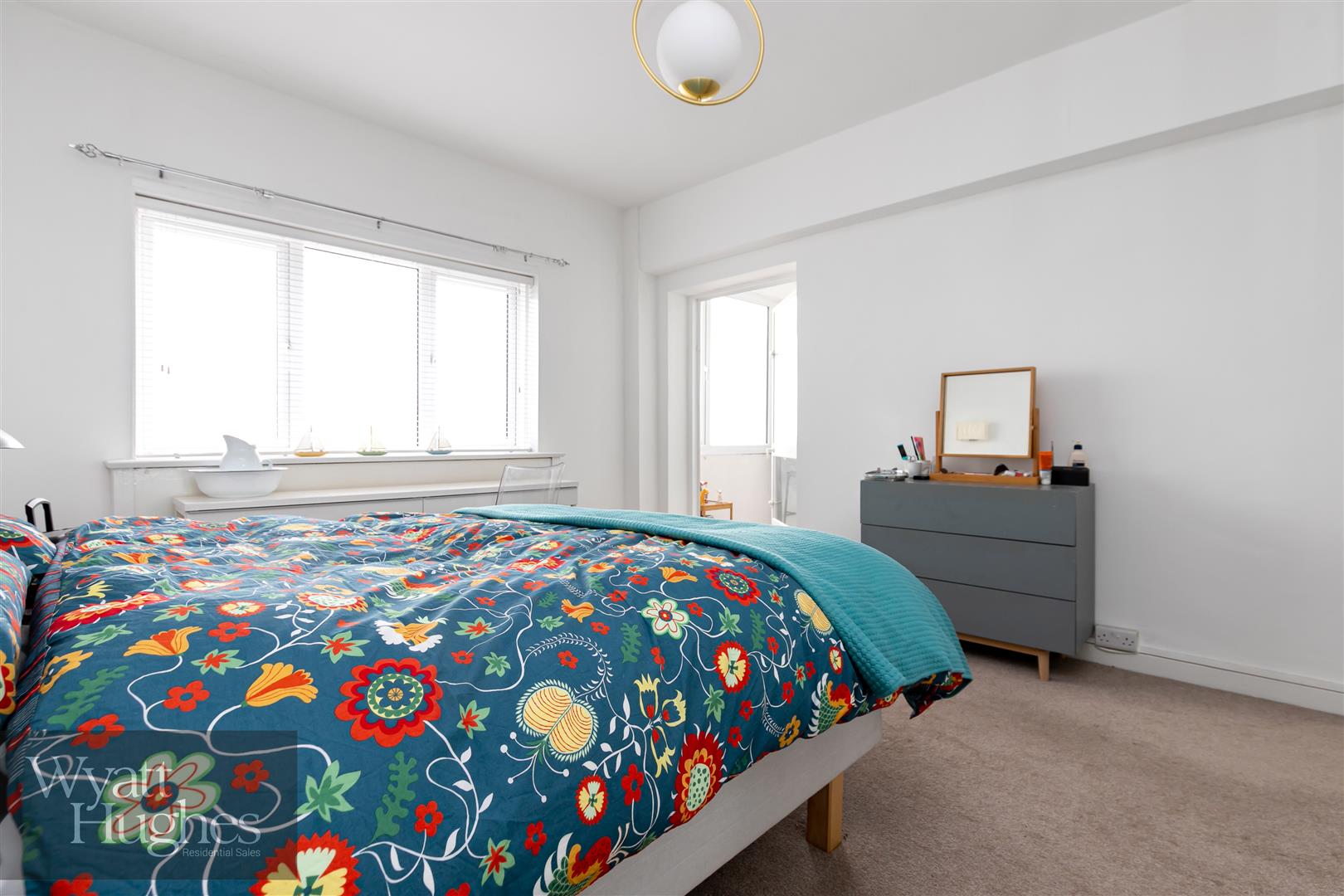 2 bed flat for sale in Marine Court, St. Leonards-On-Sea  - Property Image 10