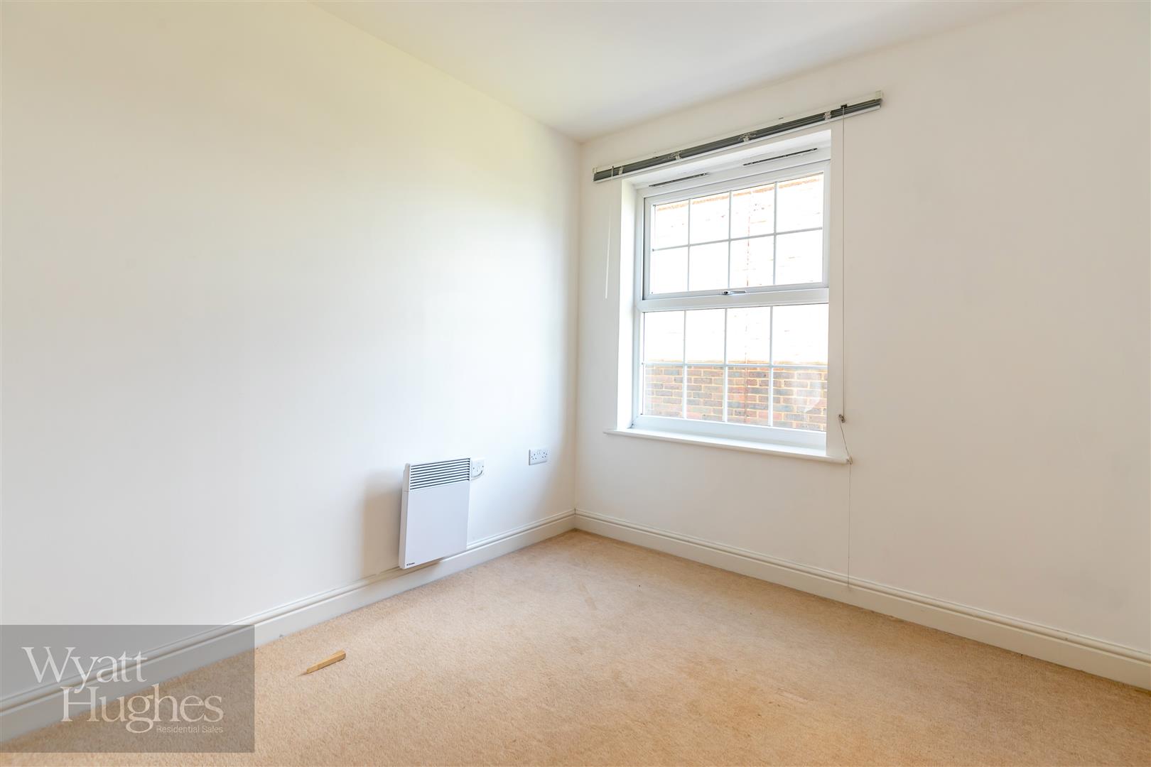 2 bed flat for sale in Scholars Walk, Bexhill-On-Sea  - Property Image 16