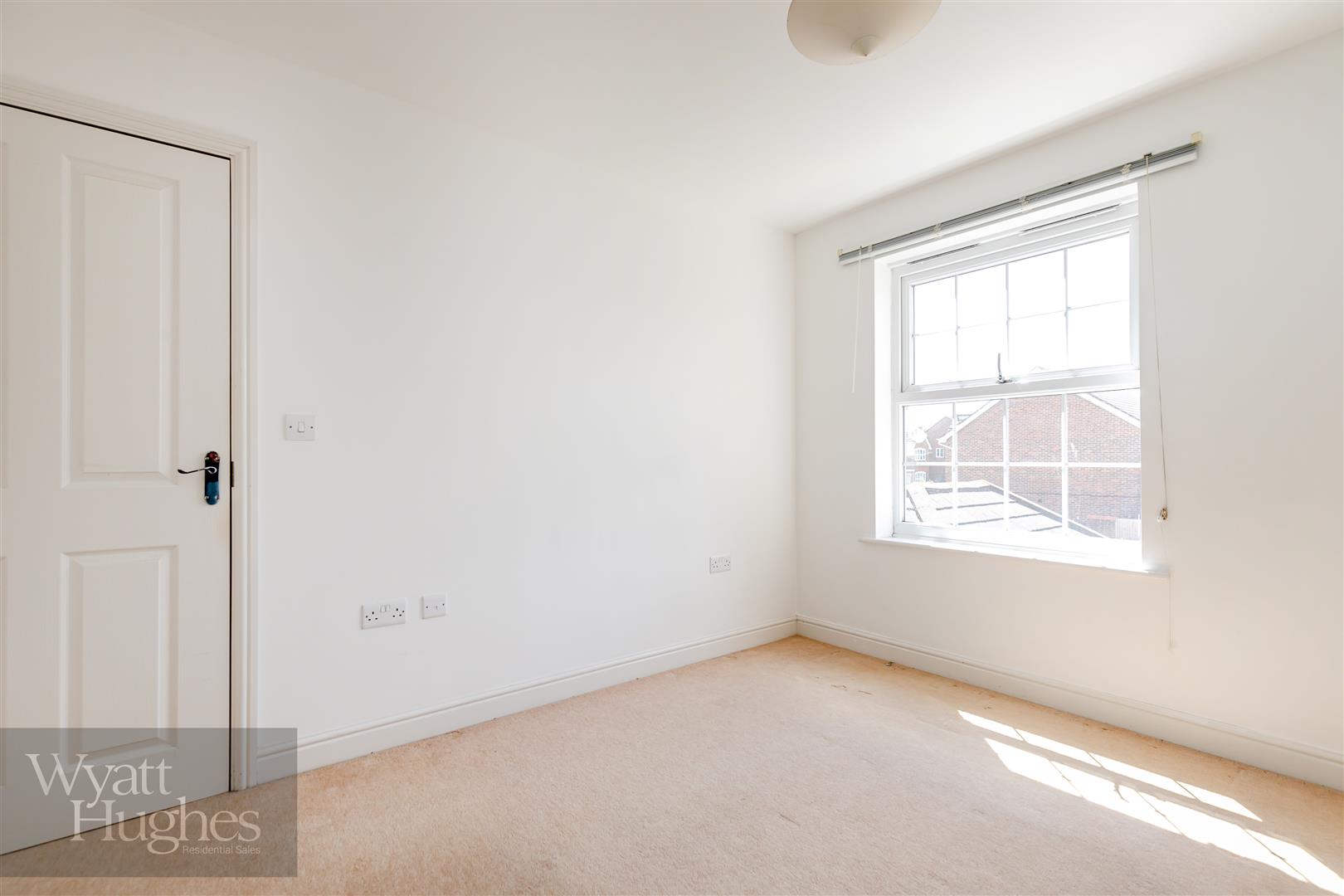 2 bed flat for sale in Scholars Walk, Bexhill-On-Sea  - Property Image 18