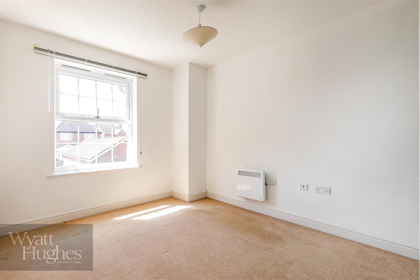 2 bed flat for sale in Scholars Walk, Bexhill-On-Sea  - Property Image 17