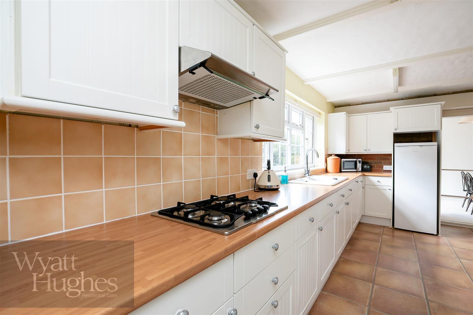 3 bed end of terrace house for sale in Lower Platts, Ticehurst  - Property Image 6