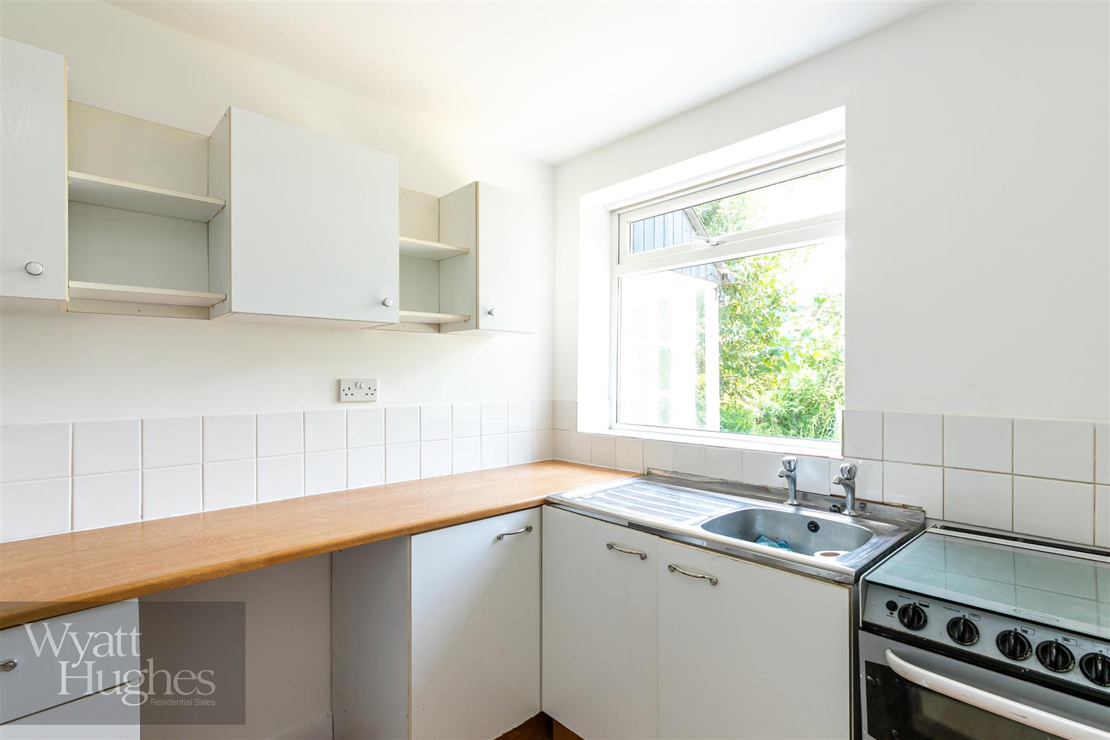 2 bed flat for sale in Elphinstone Road, Hastings  - Property Image 9