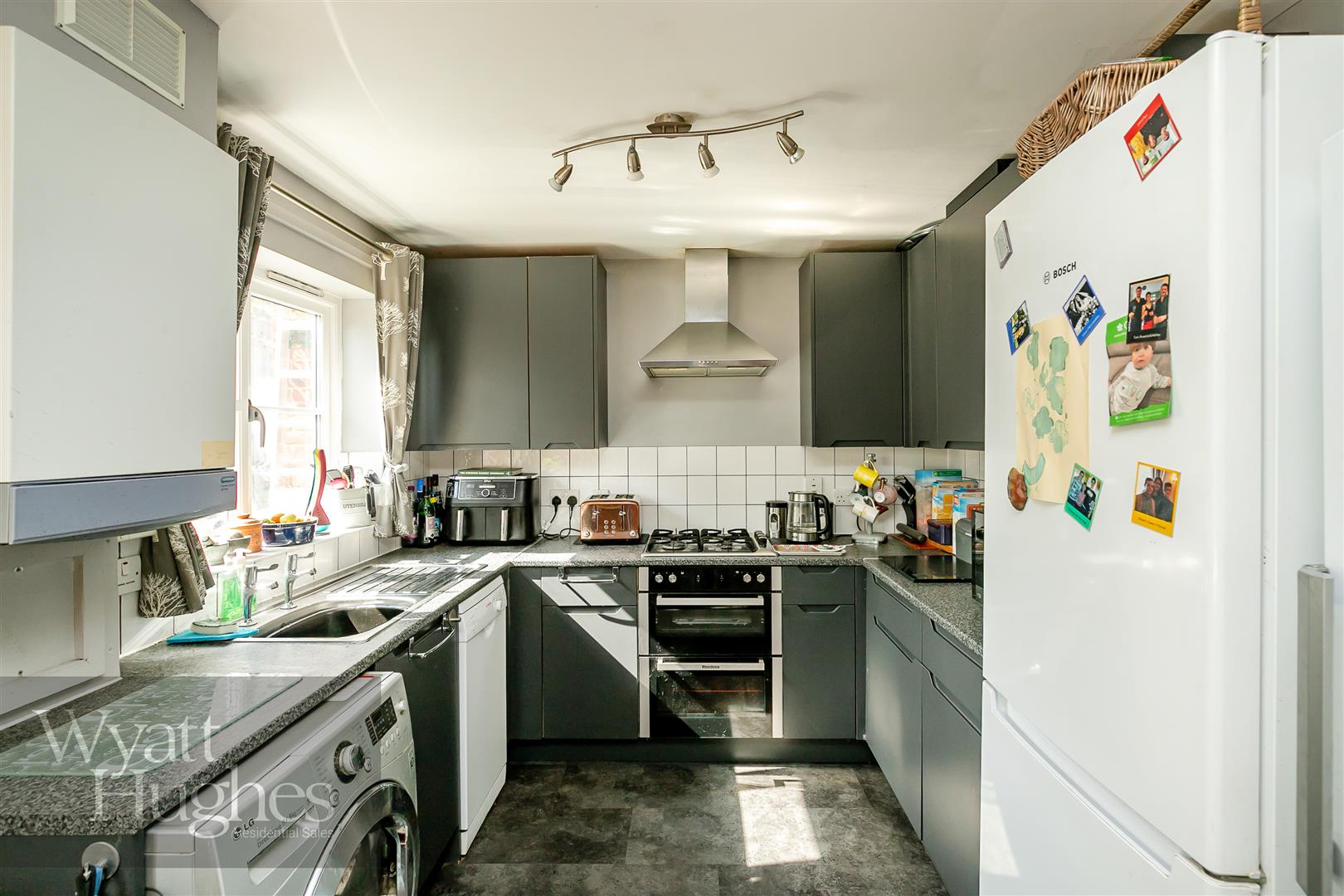 3 bed semi-detached house for sale in Farthing Hill, Ticehurst  - Property Image 6