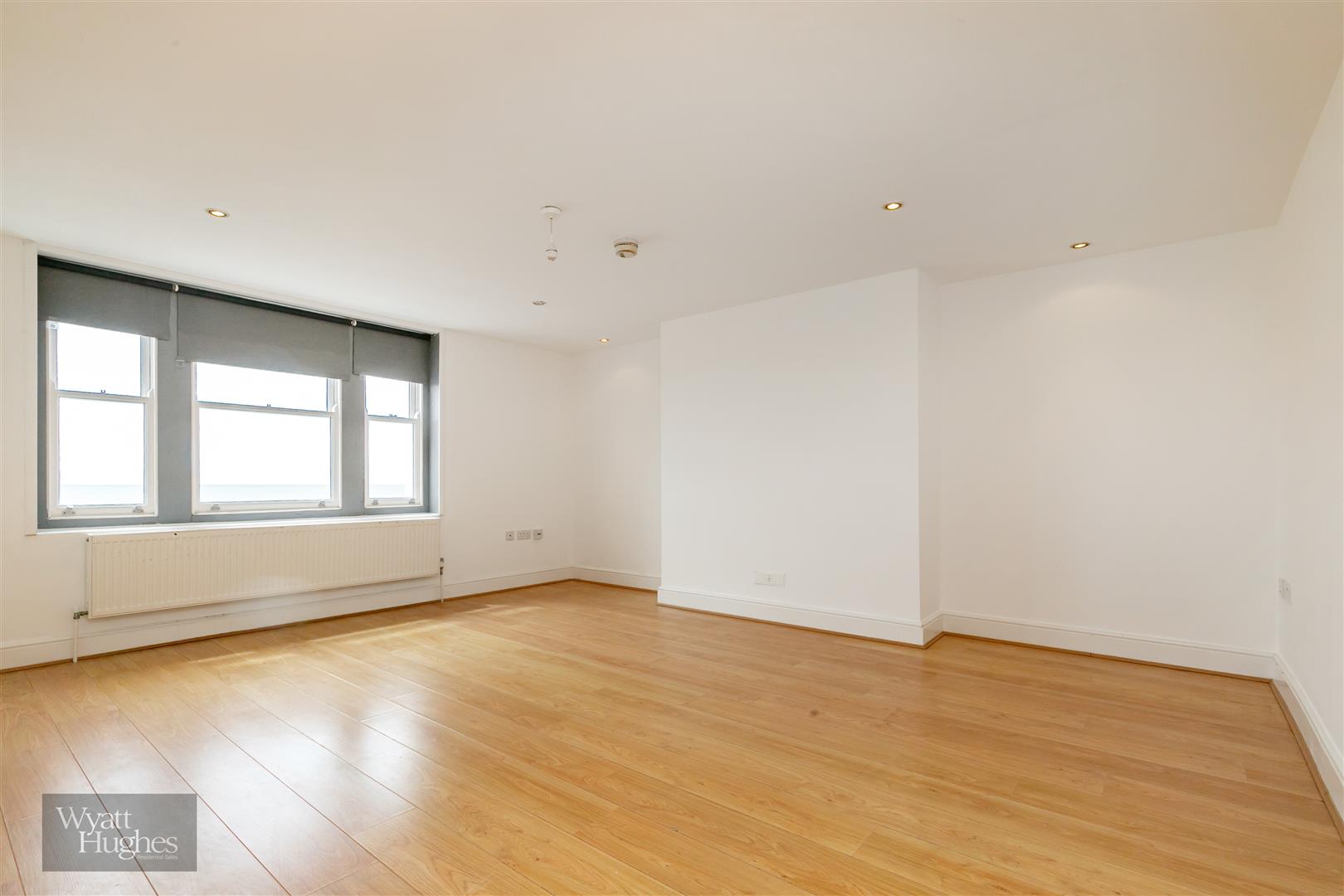 1 bed flat for sale in Eversfield Place, St. Leonards-On-Sea  - Property Image 2