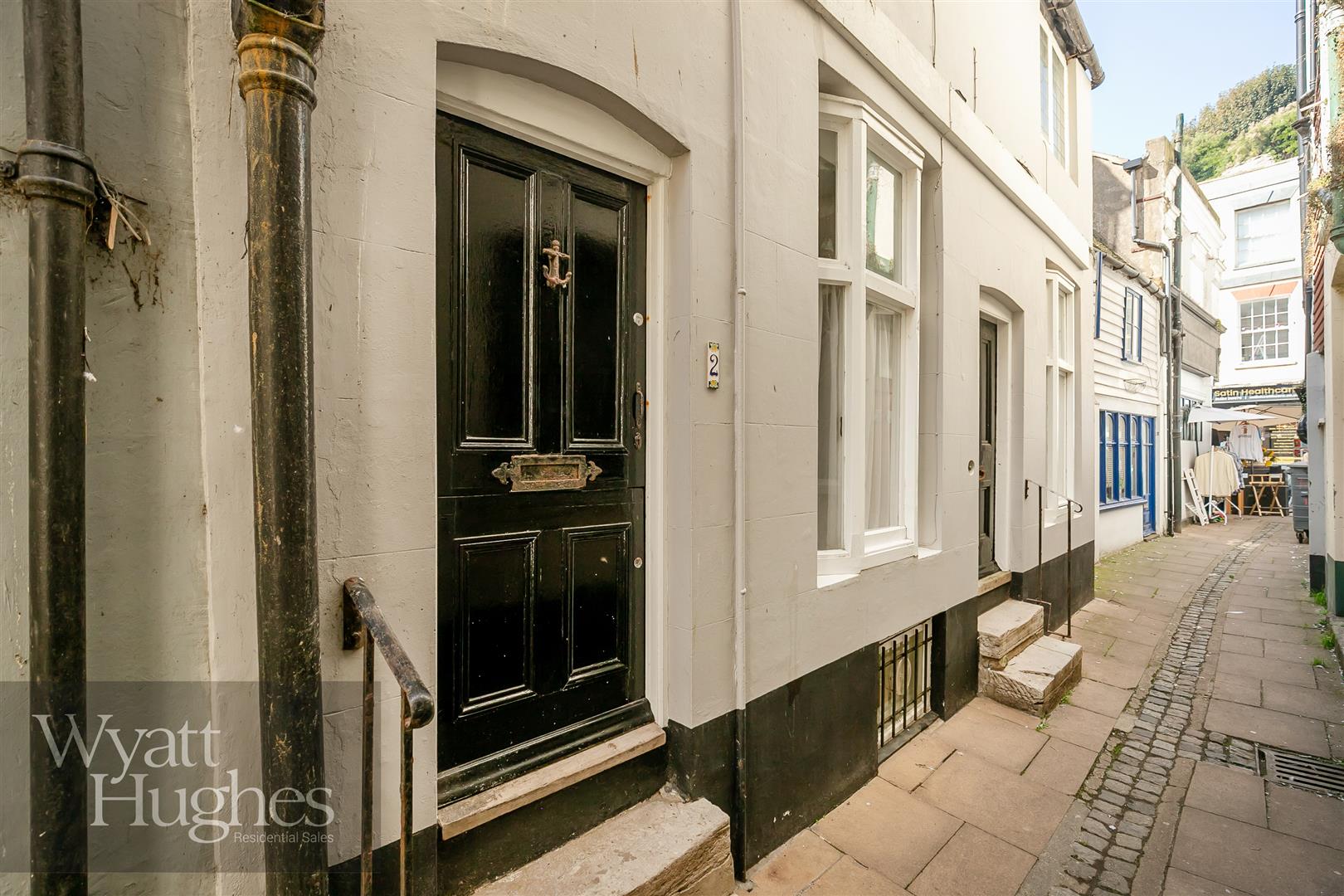 3 bed terraced house for sale in Market Passage, Hastings - Property Image 1