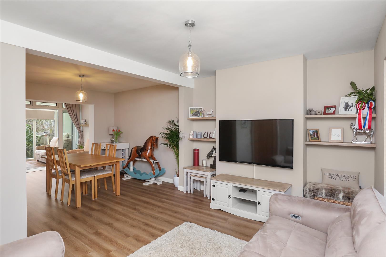 3 bed semi-detached house for sale in Woodsgate Park, Bexhill-On-Sea  - Property Image 25