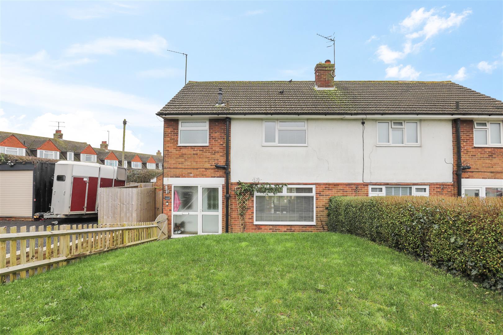 3 bed semi-detached house for sale in Woodsgate Park, Bexhill-On-Sea  - Property Image 12