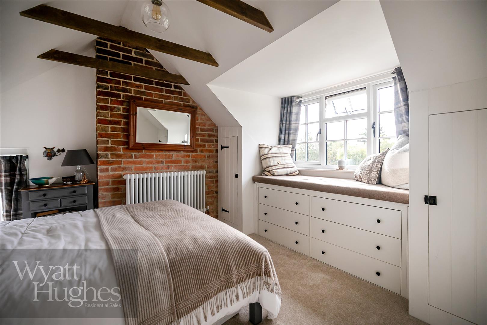 2 bed house for sale in Three Leg Cross, Ticehurst  - Property Image 13