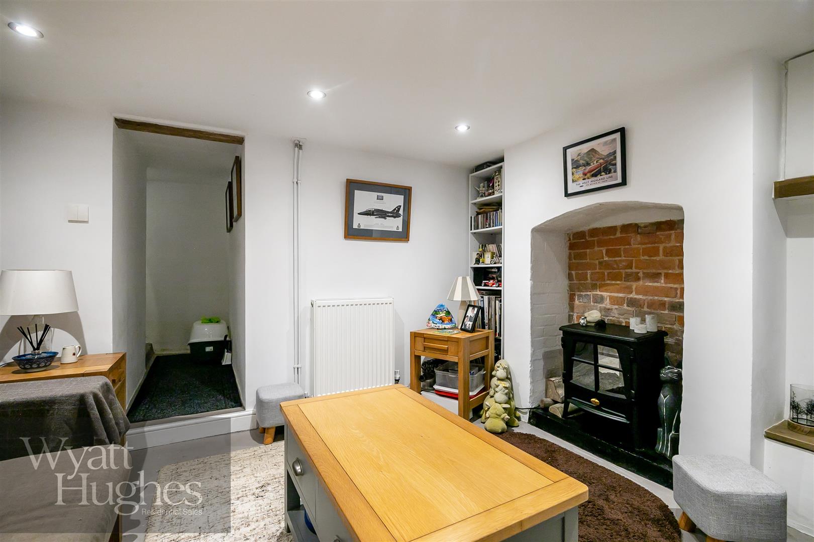 2 bed house for sale in Three Leg Cross, Ticehurst  - Property Image 12
