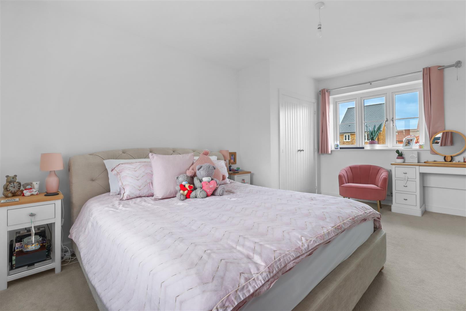 4 bed detached house for sale in Clover Crescent, Hailsham  - Property Image 8