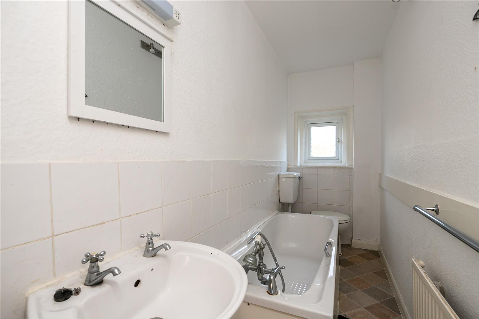 1 bed flat for sale in London Road, St. Leonards-On-Sea  - Property Image 6