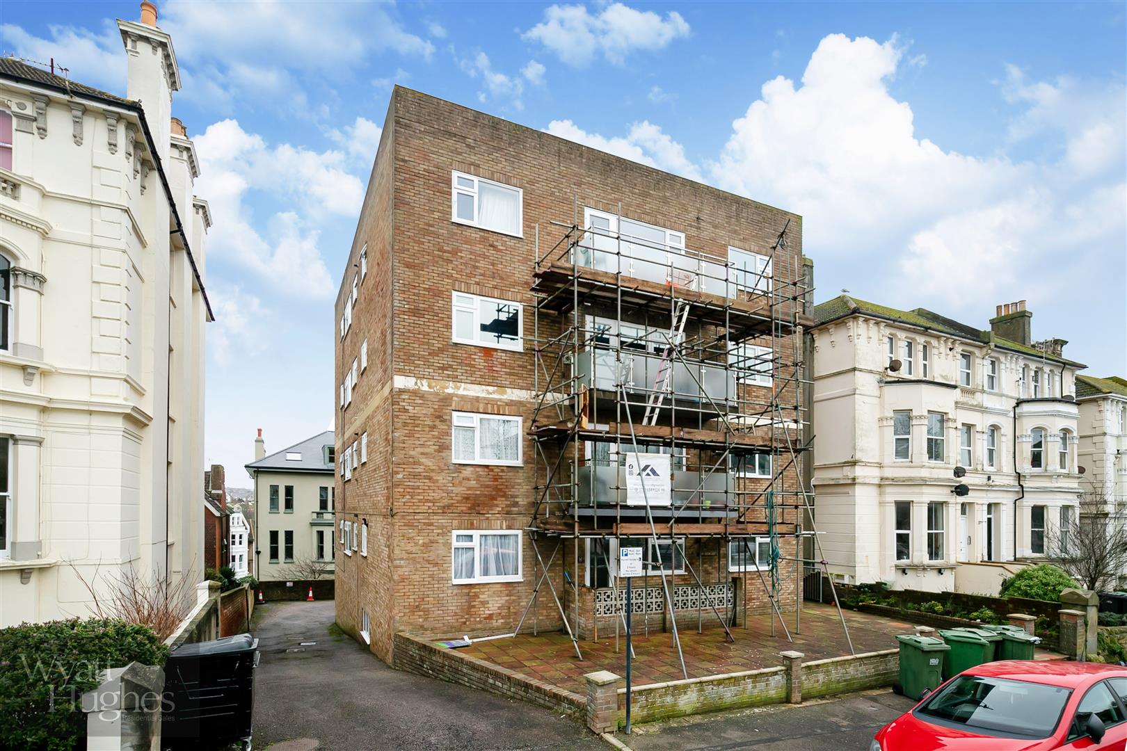 2 bed apartment for sale in Holmesdale Court, Hastings - Property Image 1