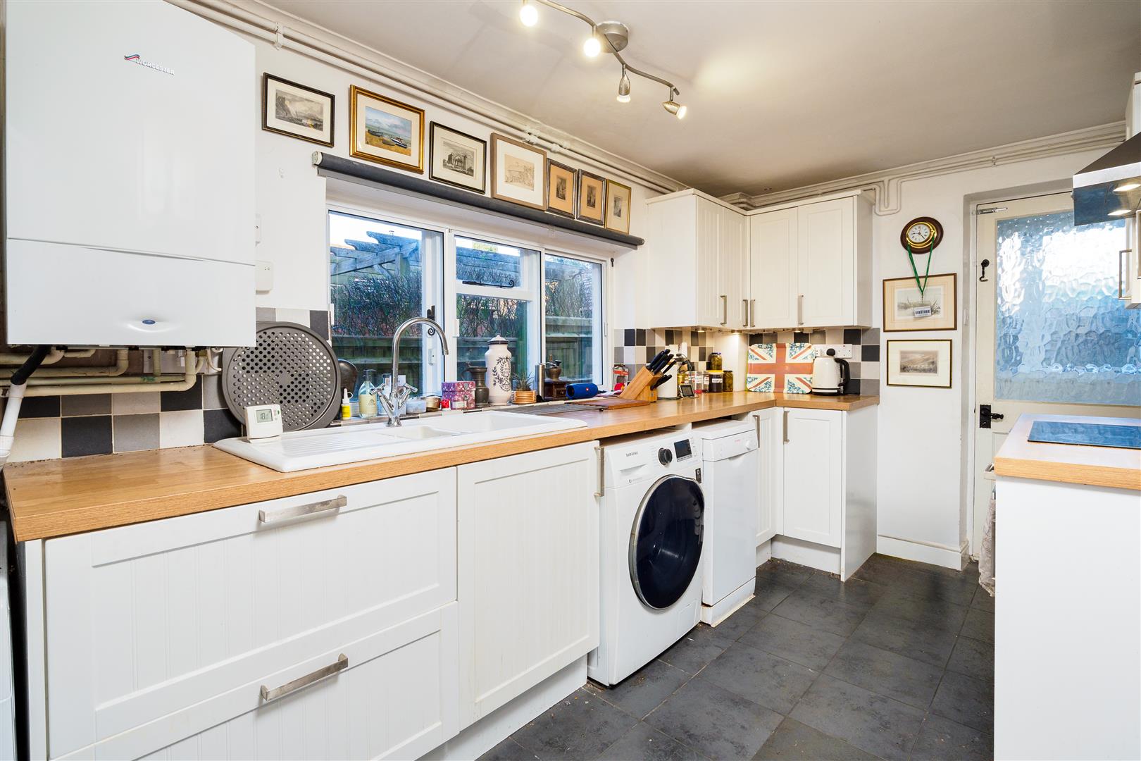 2 bed semi-detached house for sale in High Street, Hawkhurst  - Property Image 5
