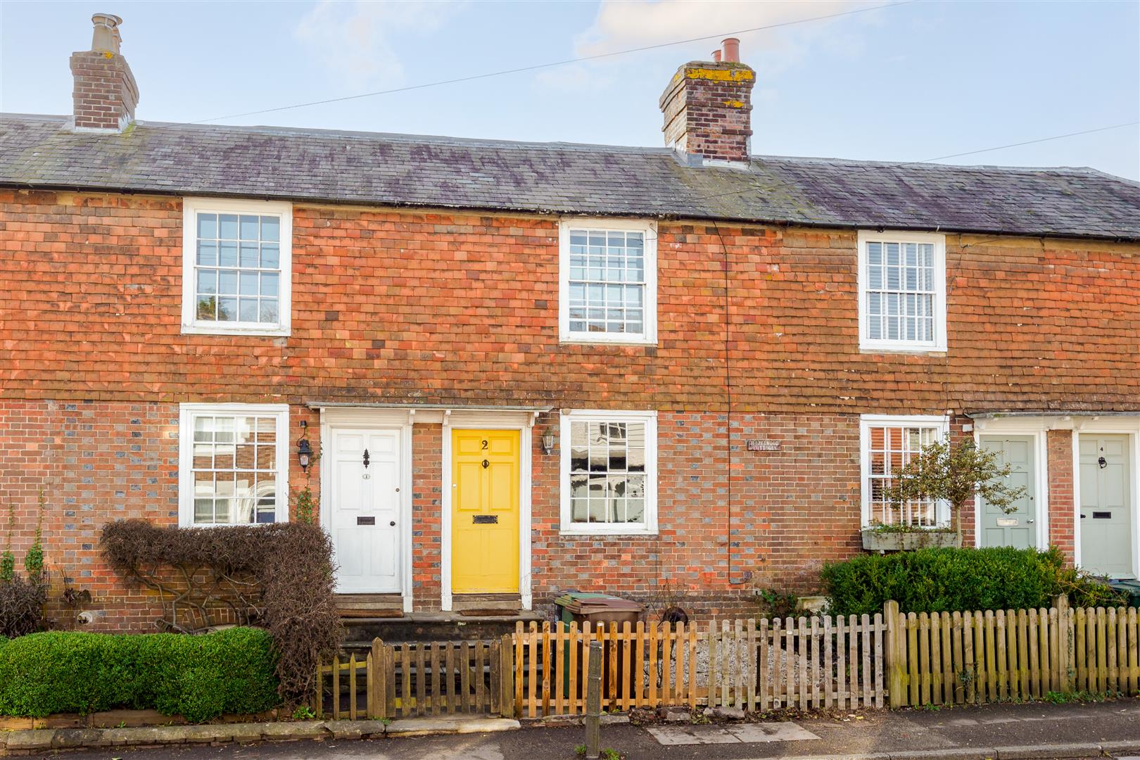 2 bed terraced house for sale in High Street, Ticehurst - Property Image 1