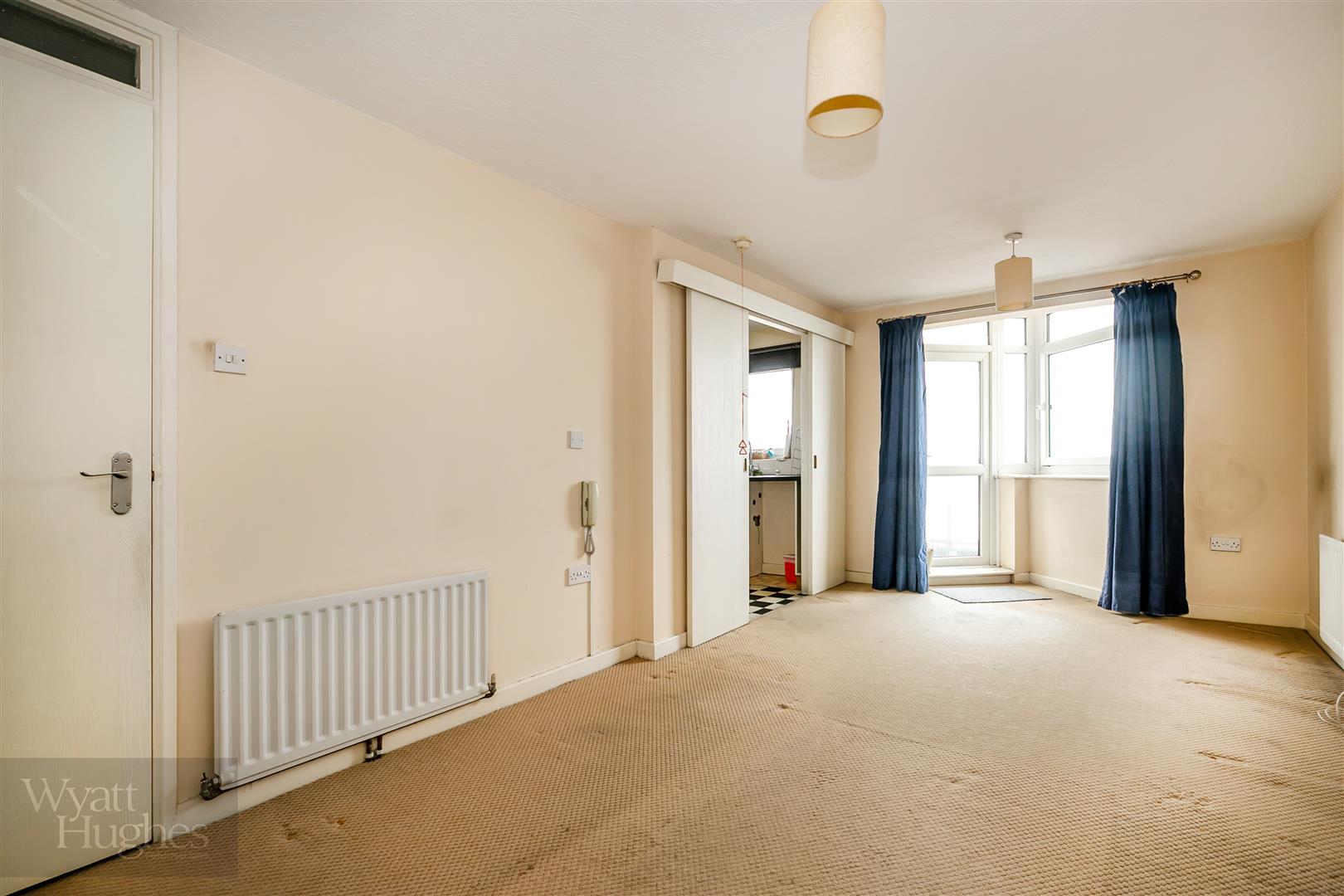 1 bed flat for sale in Verulam Place, St. Leonards-On-Sea  - Property Image 2