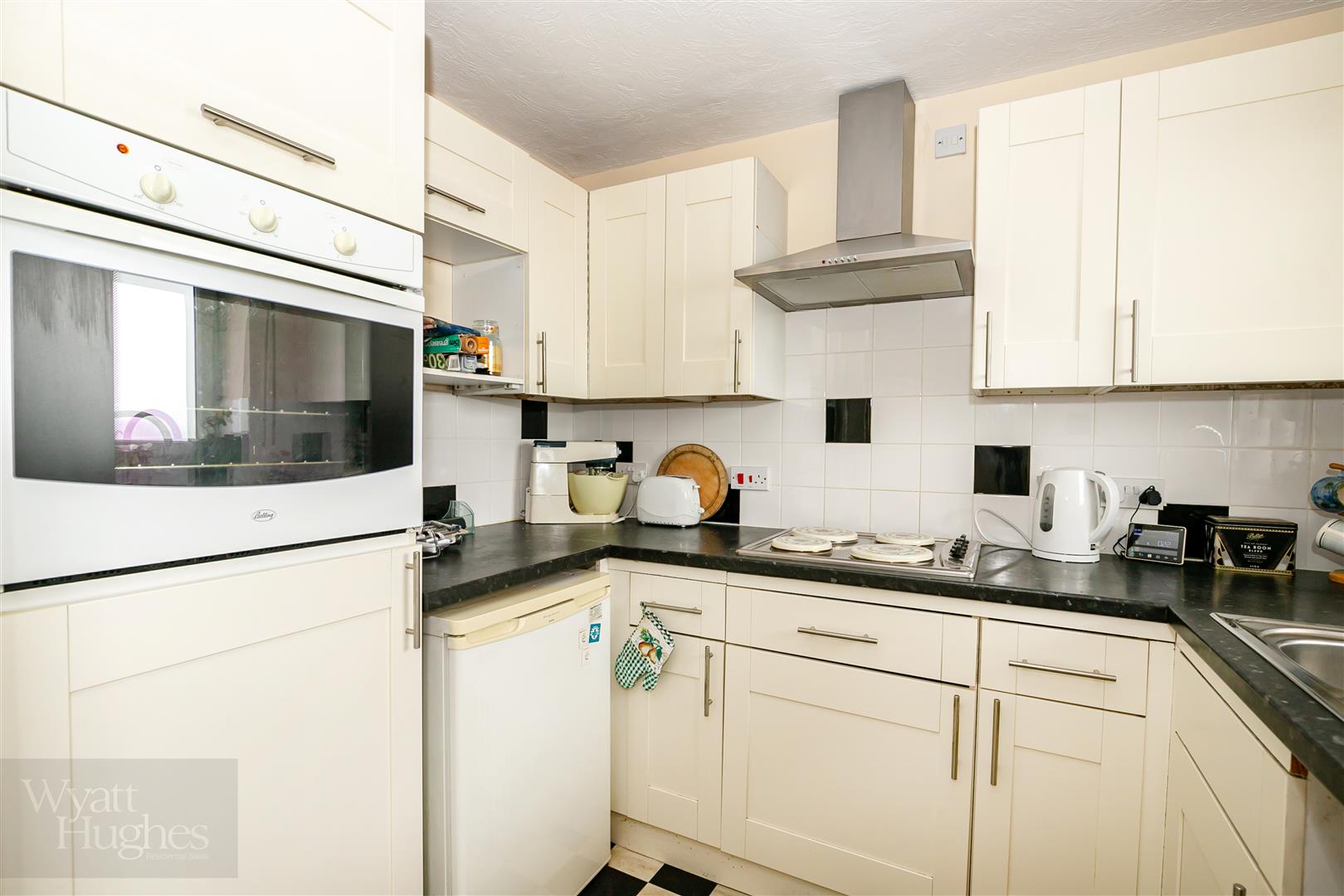 1 bed flat for sale in Verulam Place, St. Leonards-On-Sea  - Property Image 13