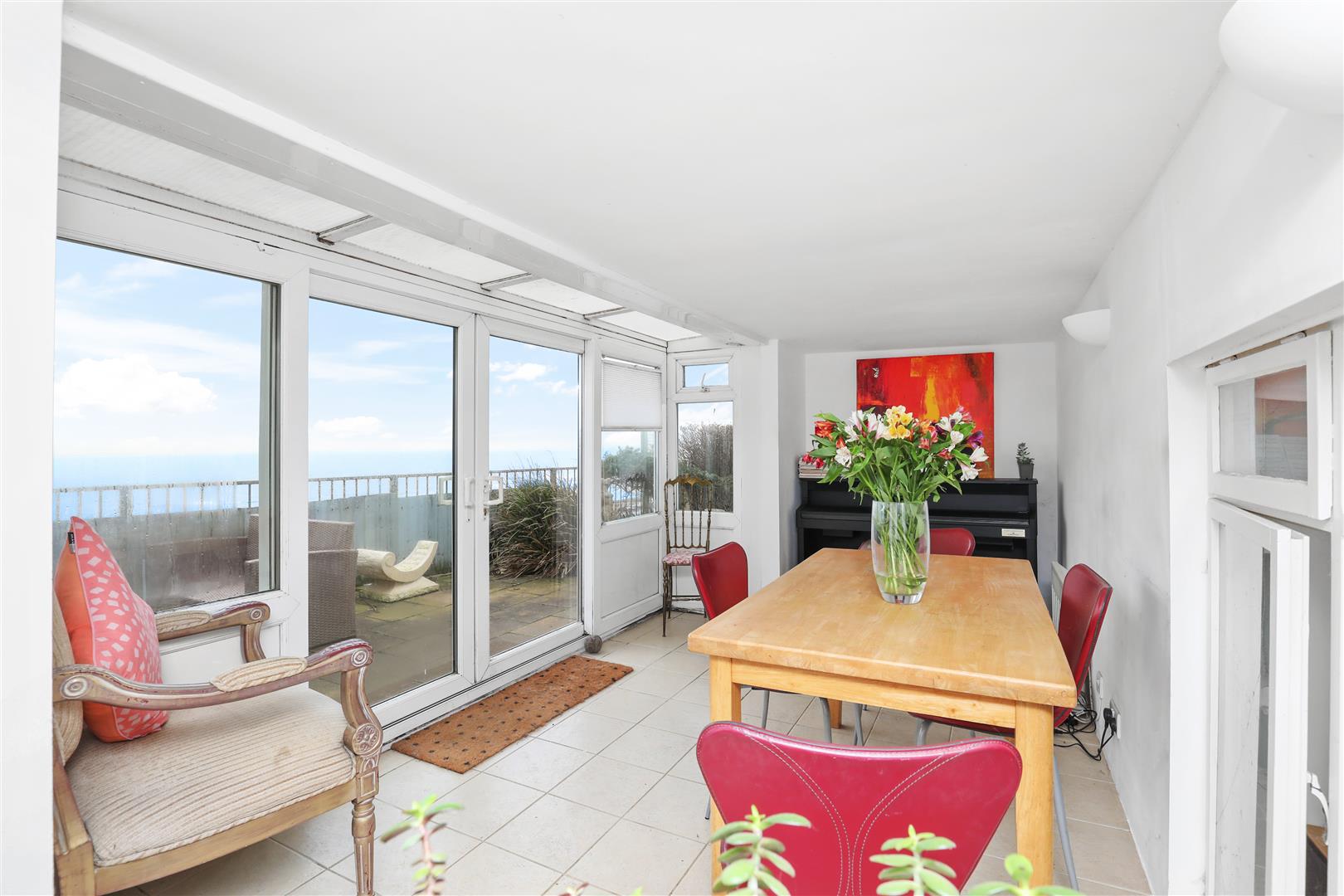 2 bed apartment for sale in West Hill Road, St. Leonards-On-Sea  - Property Image 9