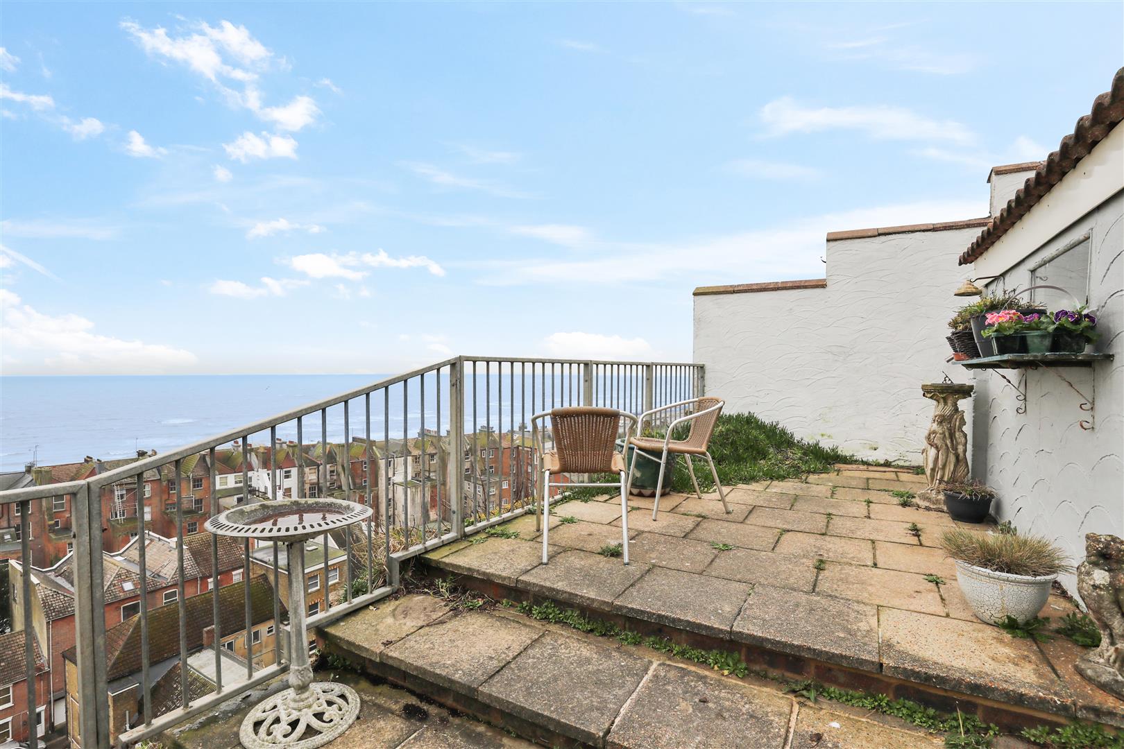 2 bed apartment for sale in West Hill Road, St. Leonards-On-Sea  - Property Image 19