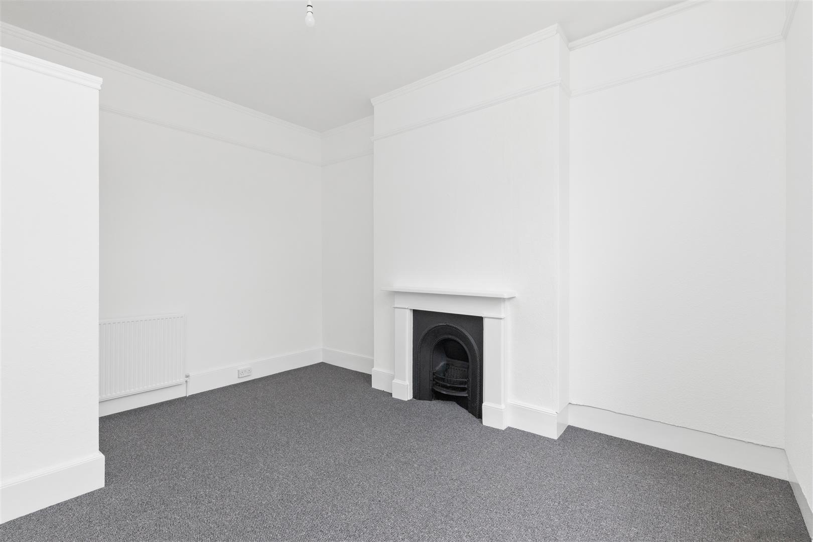 2 bed flat for sale in Stockleigh Road, St. Leonards-On-Sea  - Property Image 10