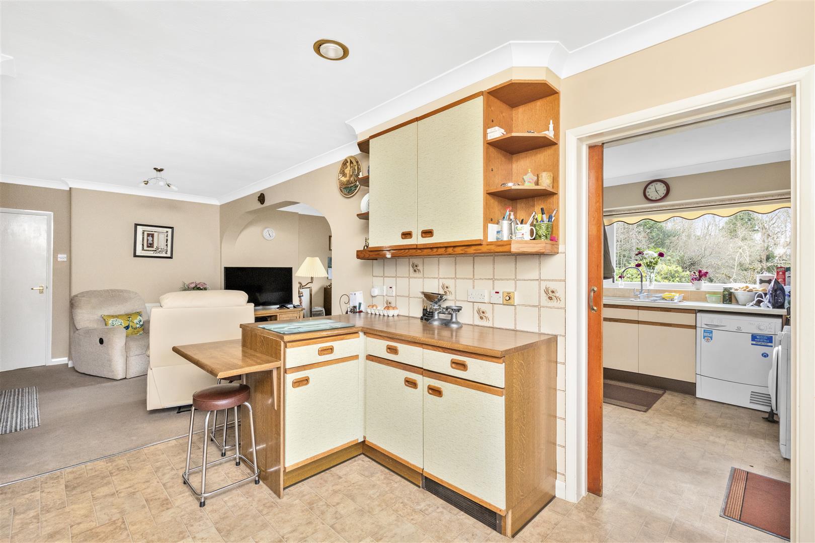 4 bed detached bungalow for sale in Burgh Hill, Etchingham  - Property Image 7