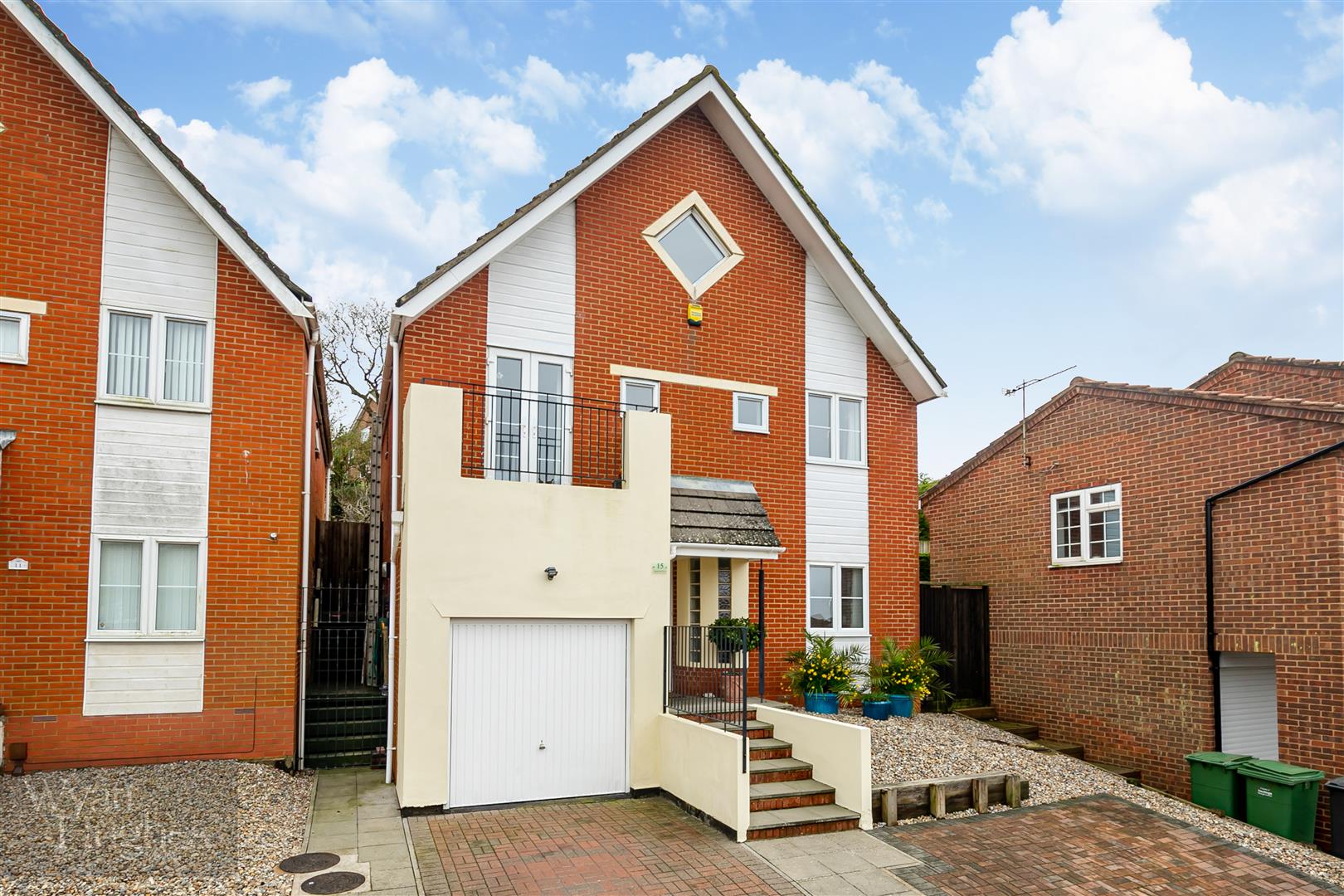 5 bed detached house for sale in Sandwich Drive, St. Leonards-On-Sea  - Property Image 10