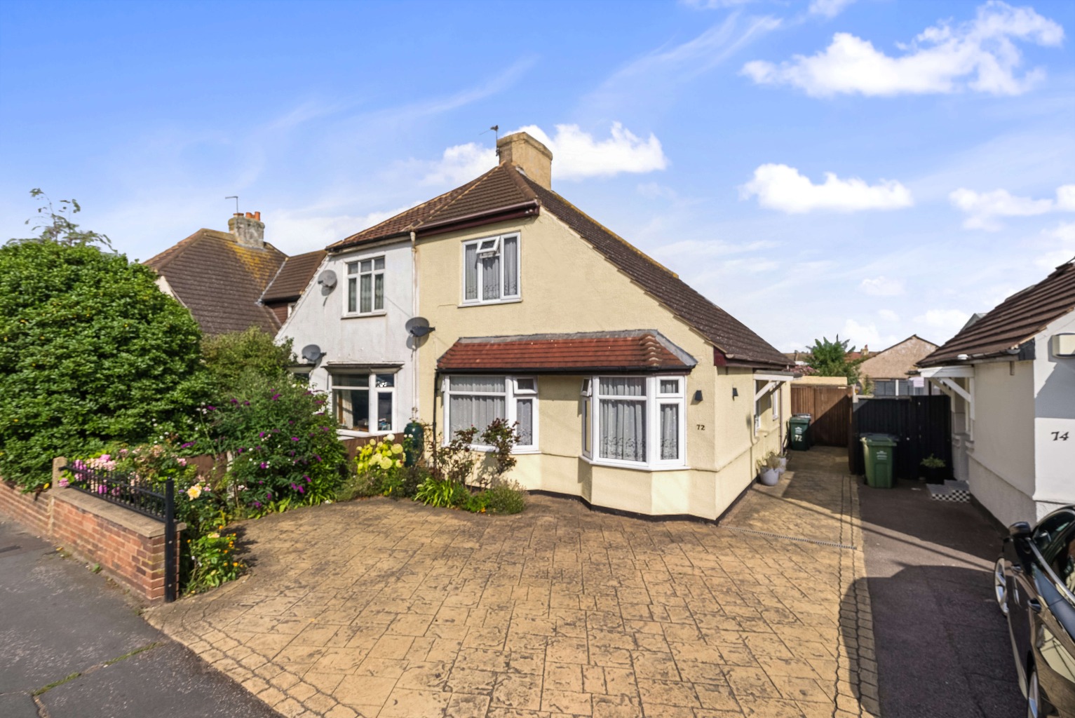 3 bed semi-detached house for sale in The Brent, Dartford  - Property Image 1