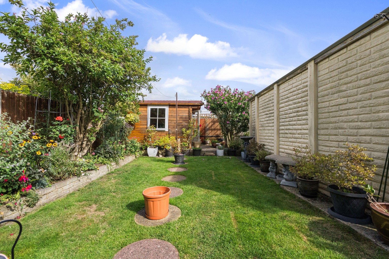 3 bed semi-detached house for sale in The Brent, Dartford  - Property Image 8