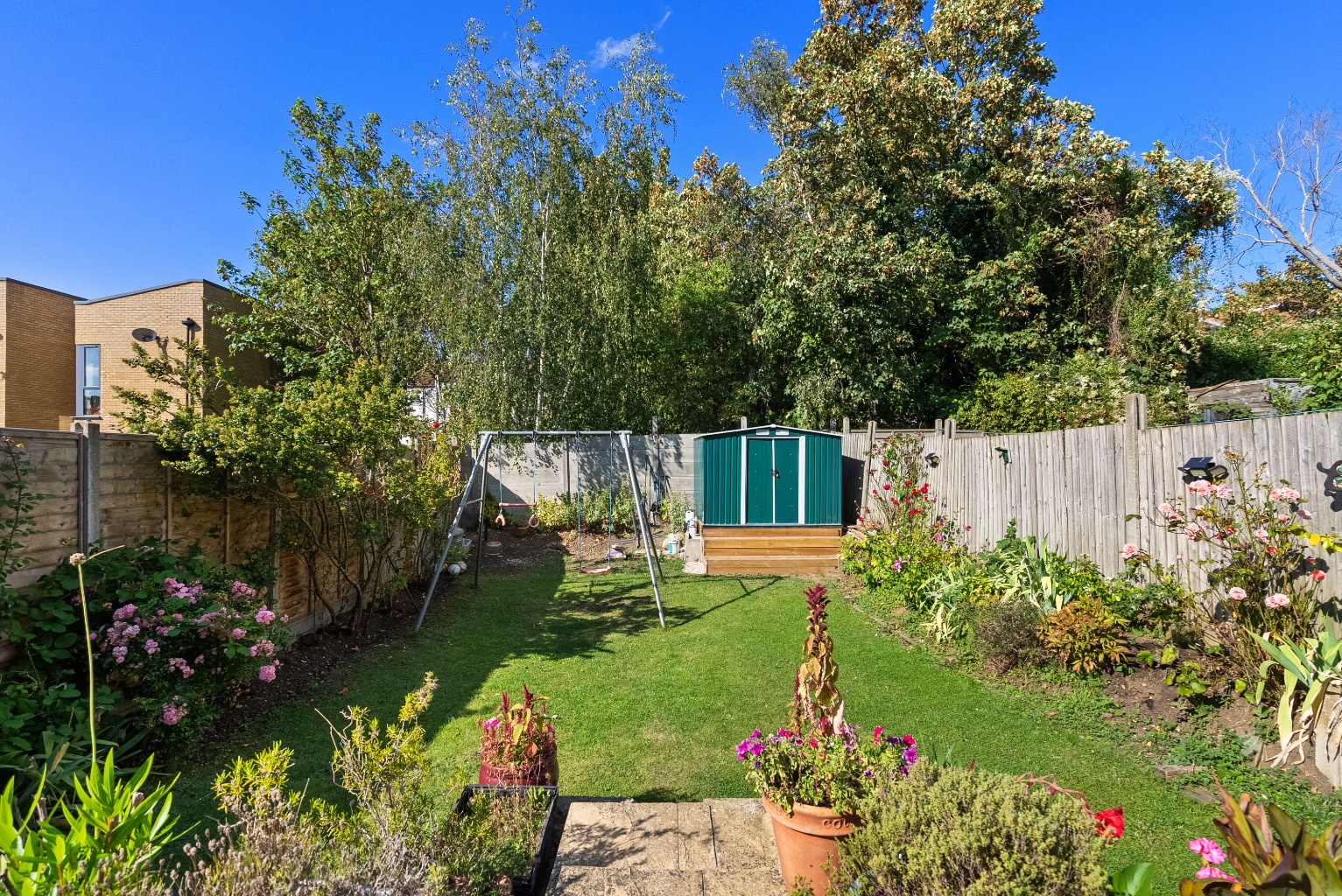 3 bed end of terrace house for sale in Arngask Road, London  - Property Image 5