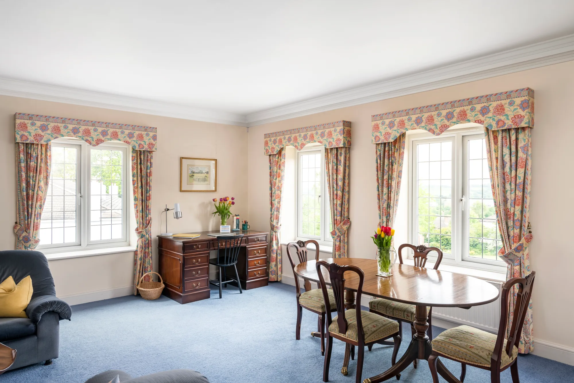 2 bed apartment for sale in Batts Hill, Reigate  - Property Image 5
