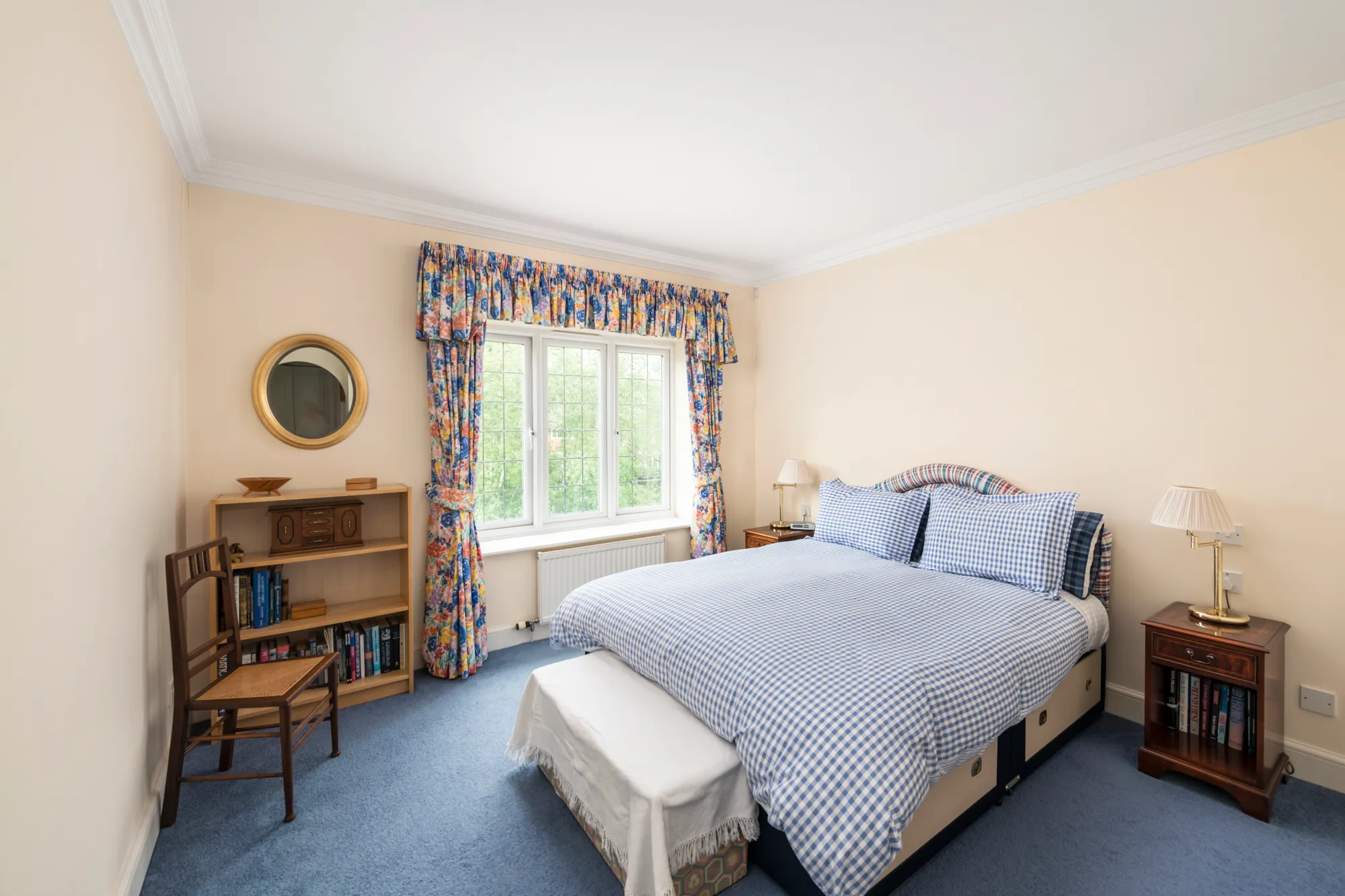2 bed apartment for sale in Batts Hill, Reigate  - Property Image 8