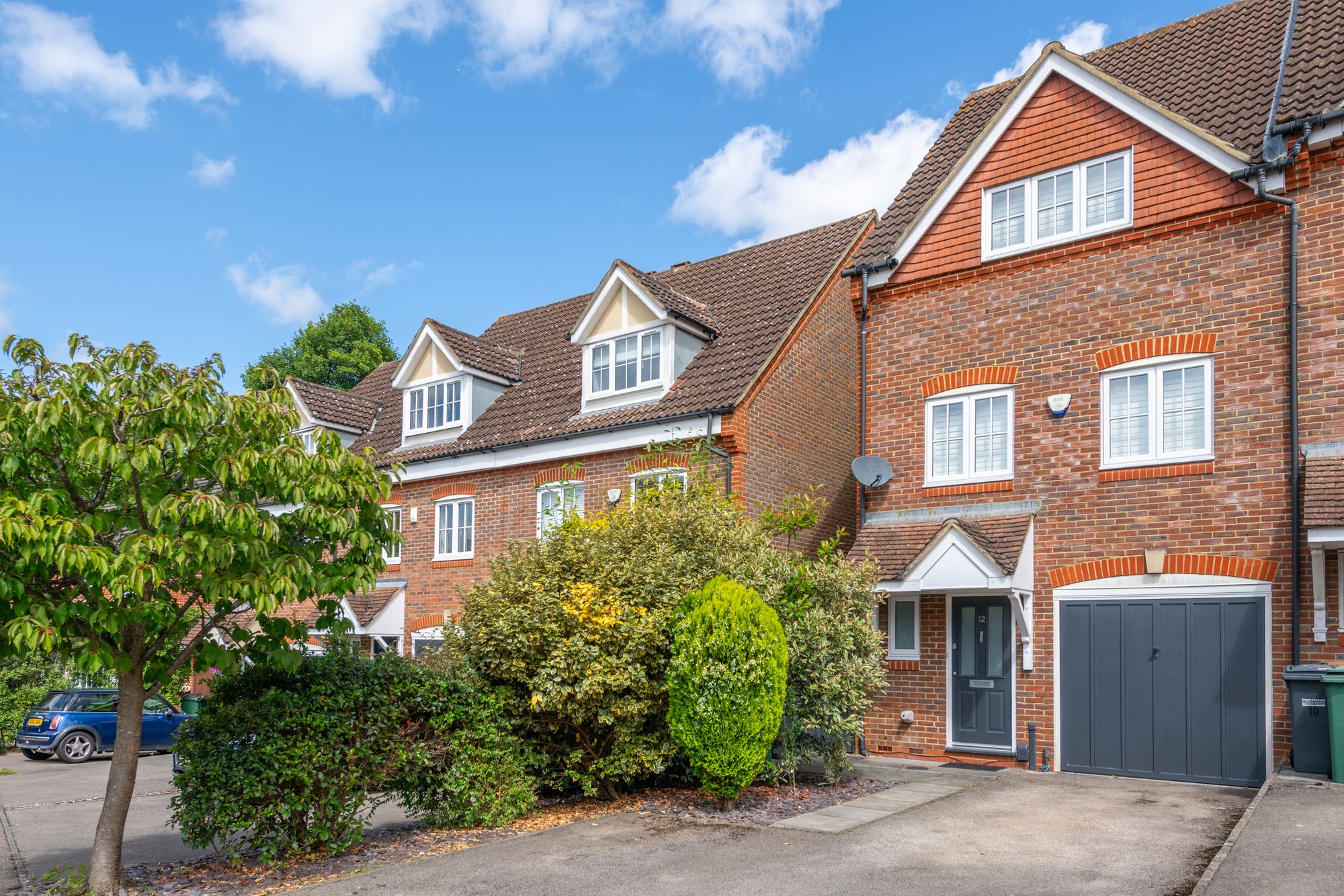 Properties For Sale In Reigate Halliwell Marks