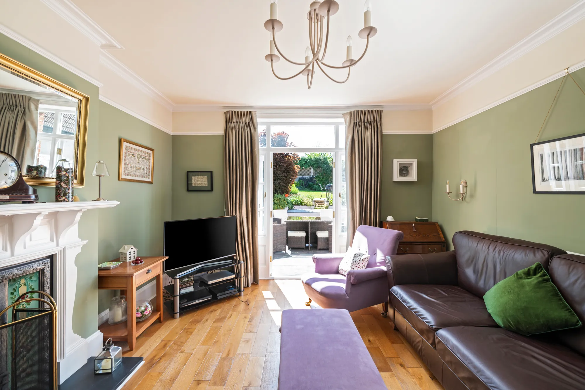 5 bed detached house to rent in Belmont Road, Reigate  - Property Image 4