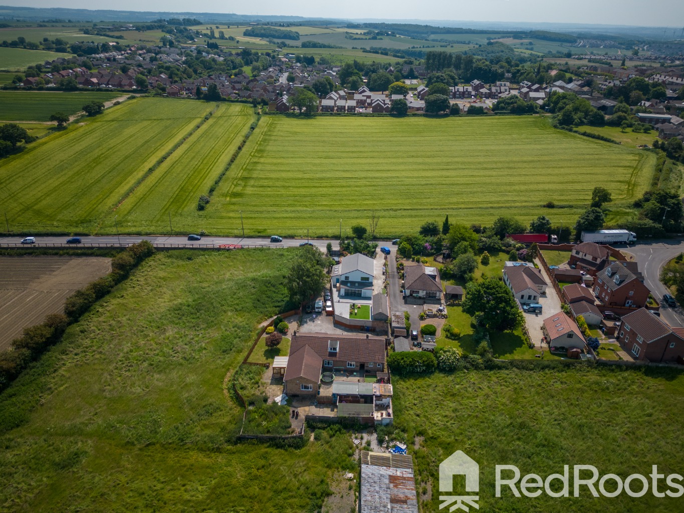 5 bed detached bungalow for sale in Barnsley Road, Barnsley  - Property Image 3