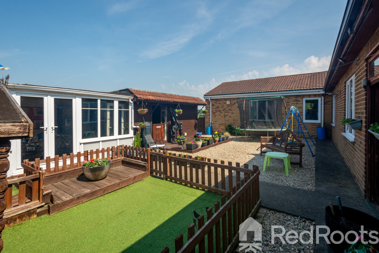 6 bed detached bungalow for sale in Barnsley Road, Barnsley  - Property Image 30