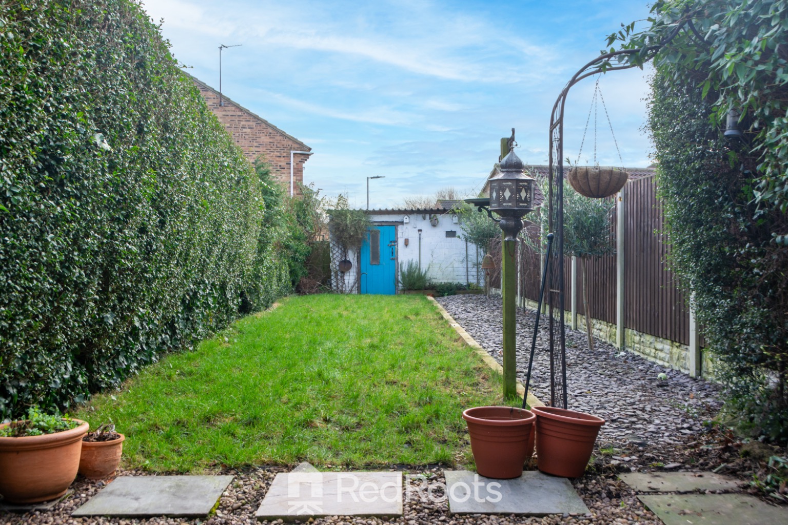 2 bed terraced house for sale in Cemetery Road, Wakefield  - Property Image 2