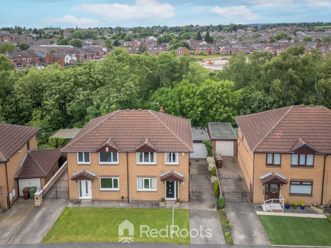 3 bed semi-detached house for sale in Meadow Croft, Pontefract  - Property Image 18