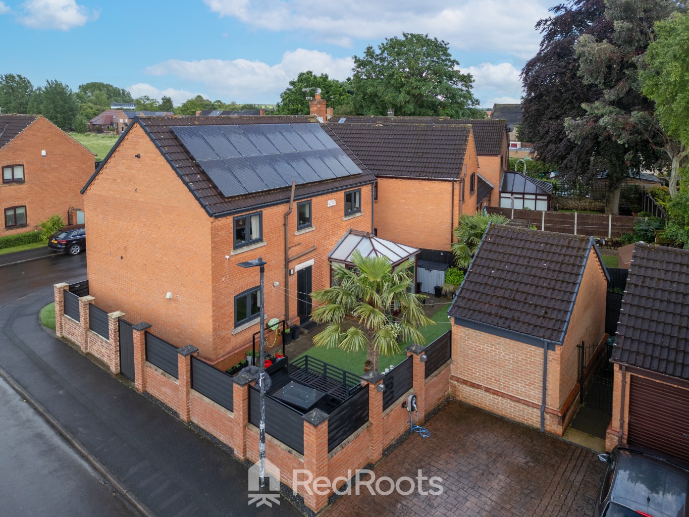 4 bed detached house for sale in Farm Court, Doncaster  - Property Image 1