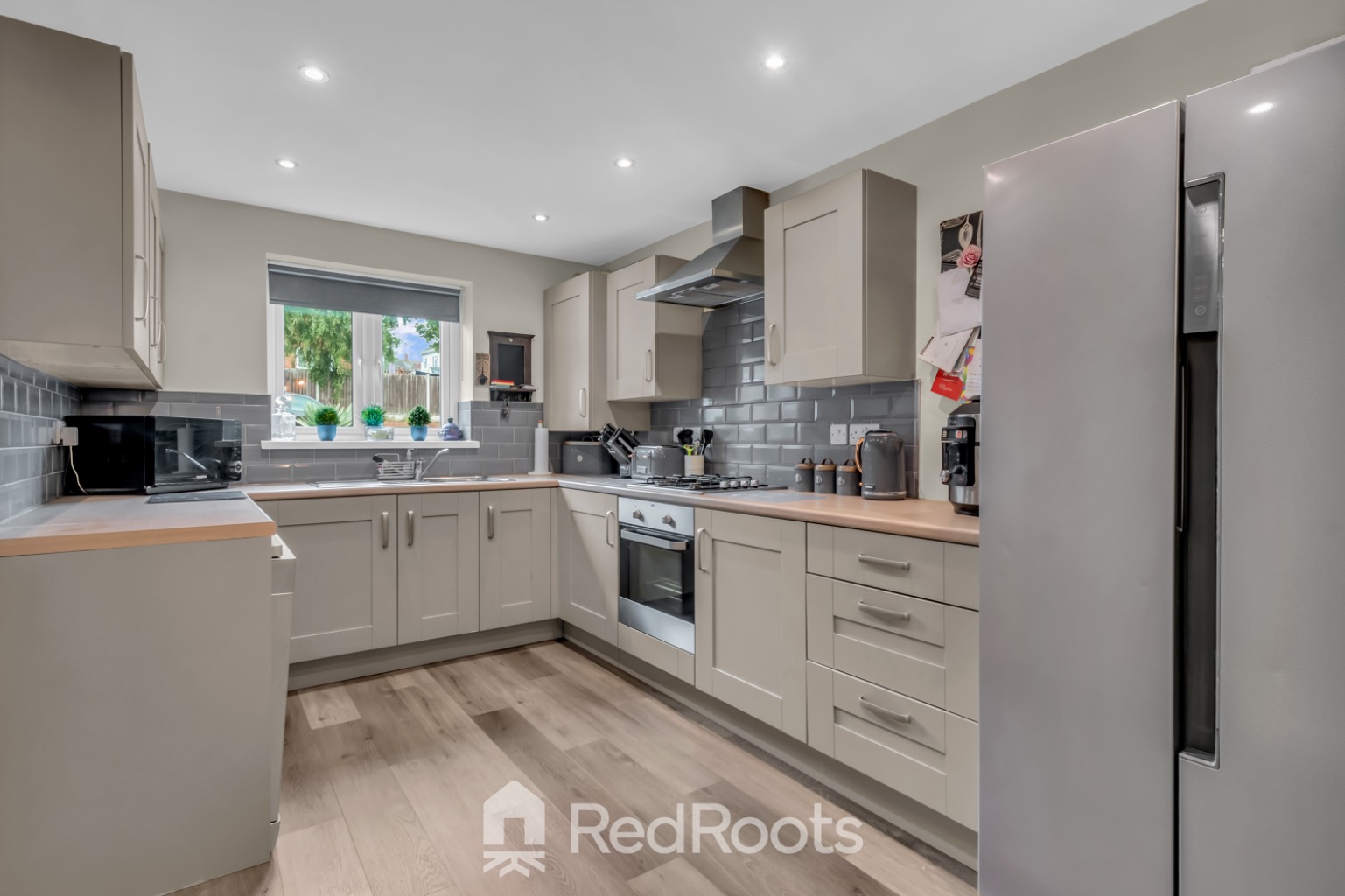 3 bed semi-detached house for sale in Highfield Road, Pontefract  - Property Image 3